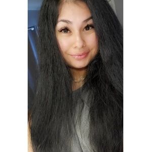 Meet your Posher, Genevieve